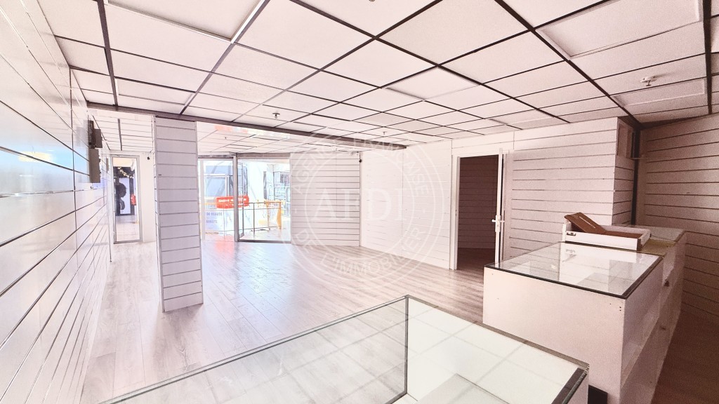 Commerce F Martinique